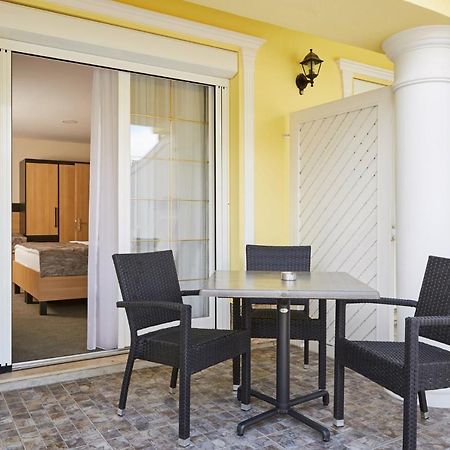 Gold House Pension Балатонфюред Екстер'єр фото